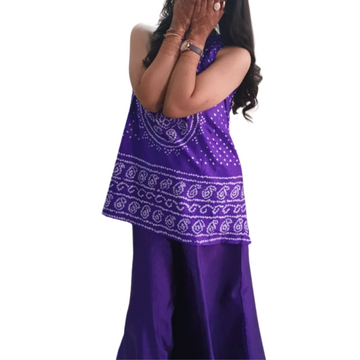 How to Style Bandhani Blouse Pieces with Modern Outfits