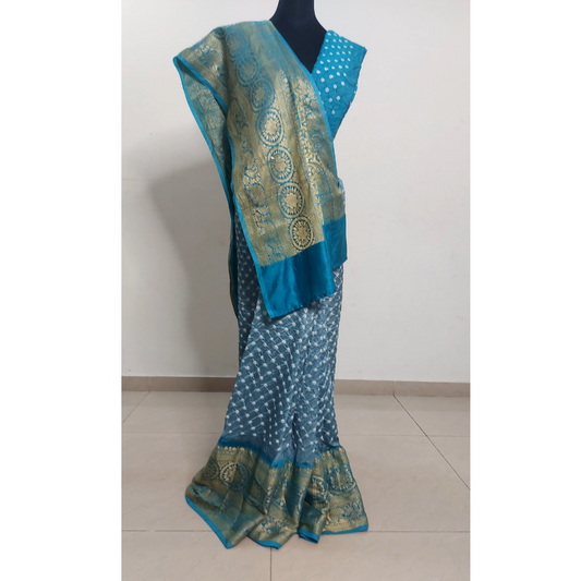 Reva: Dhupian Silk Kanjivaram Bandhani Saree - SkyBlue Gray