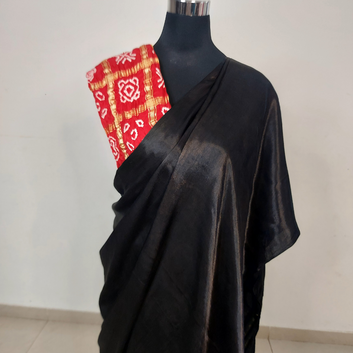 Black Plain Saree With Zari Border