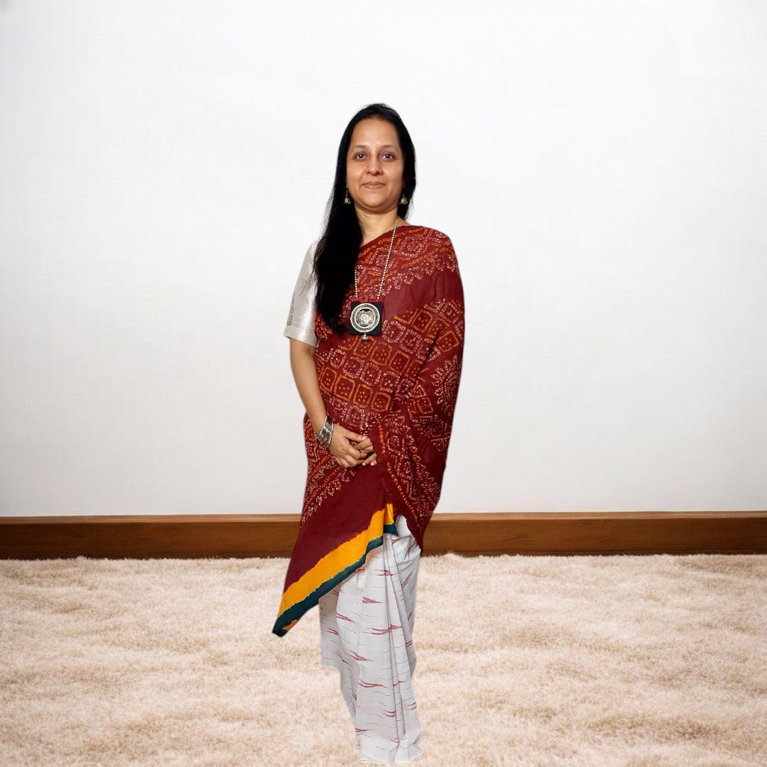 IkBandh - WHITE MAROON IKKAT BANDHANI SAREE – Handmade Bandhani Saree in Gajji/Modal Silk | Aj Designs