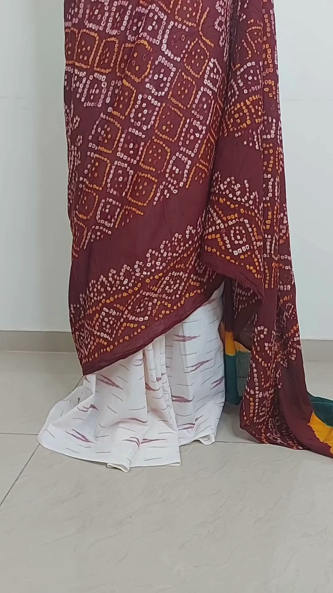 ikkat bandhani saree