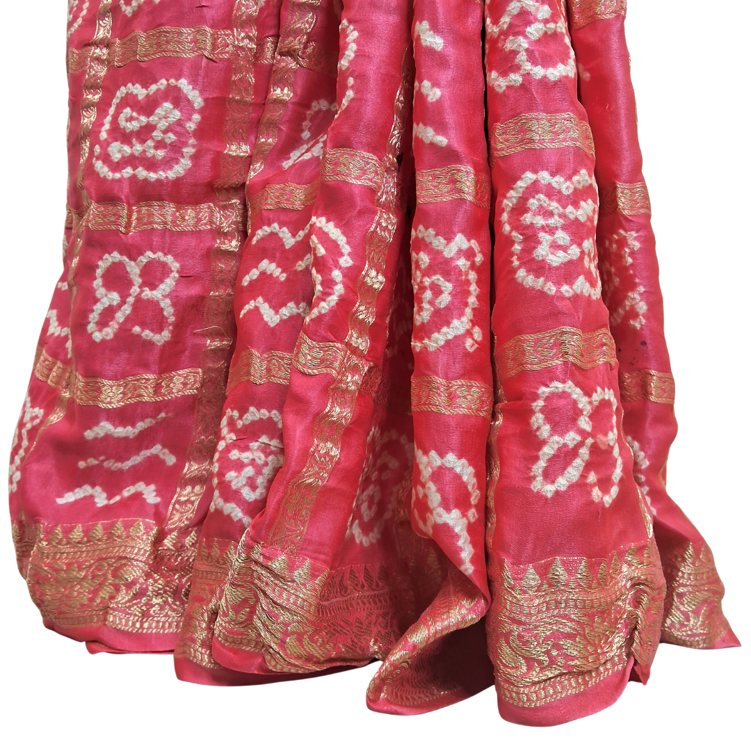 gajji silk pink gharchola saree pletes close up picture  on a white background